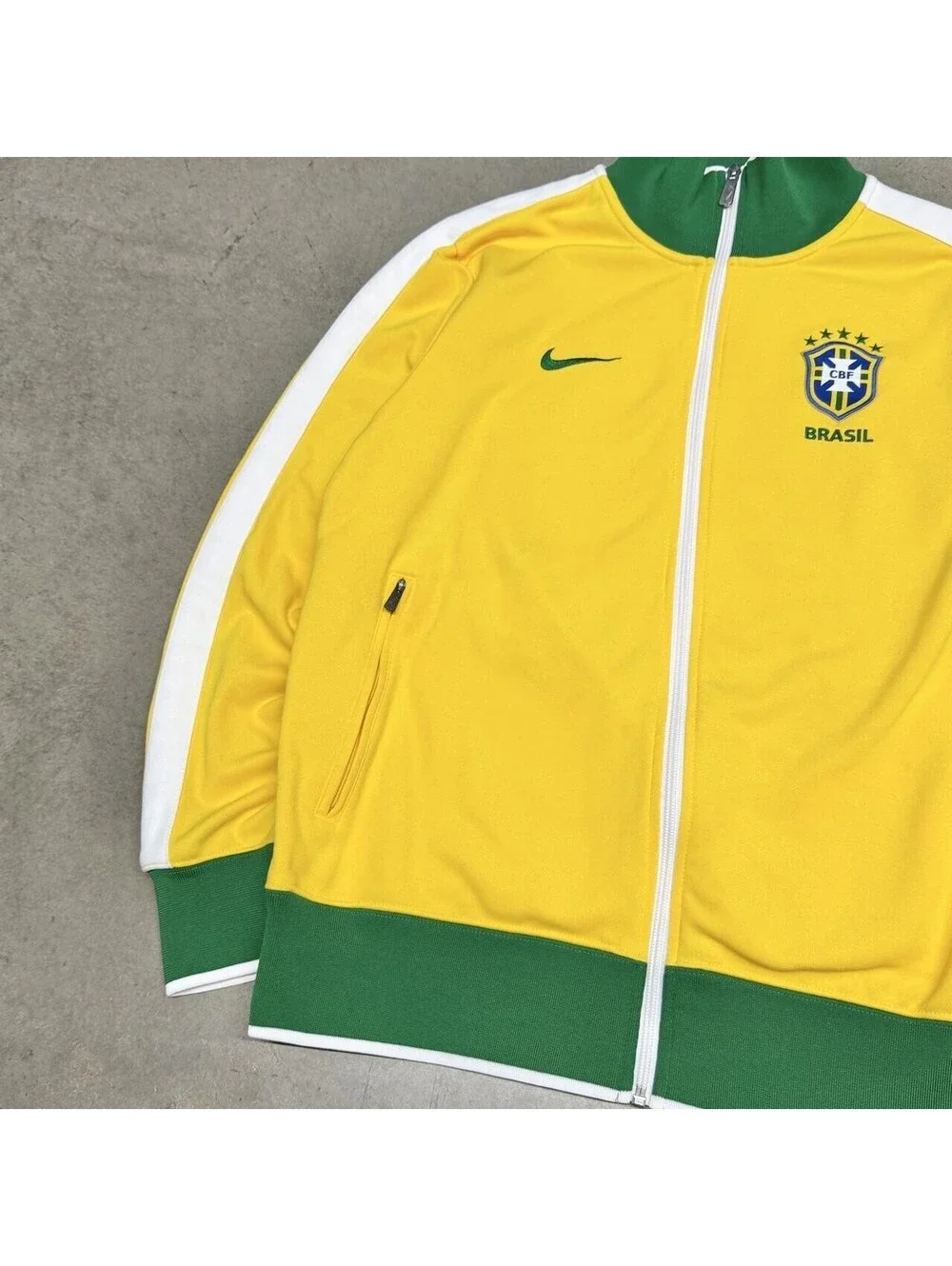 2014 BRAZIL N98 Nike Football Soccer Jacket 589852-703 Men’s Medium Yellow Green